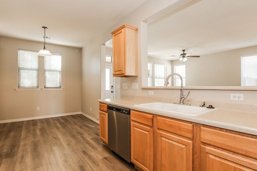 Building Photo - 2757 S Cupertino Dr