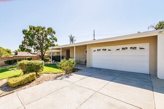 Building Photo - Beautifully Renovated 3-Bedroom Home in Pr...