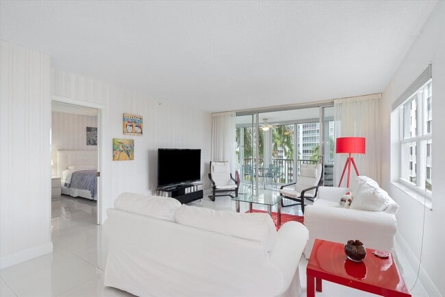 Building Photo - 3300 S Ocean Blvd