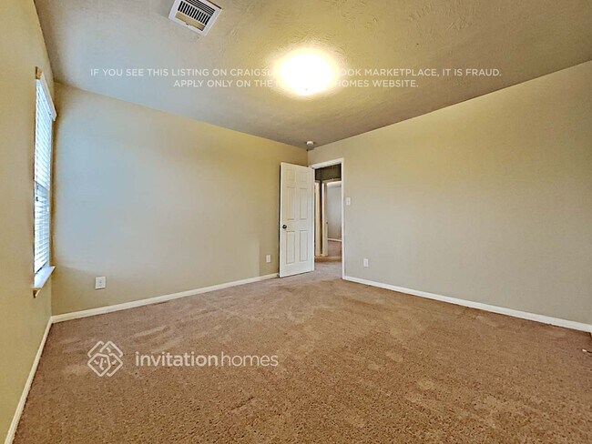 Building Photo - 19239 Canaras Ct
