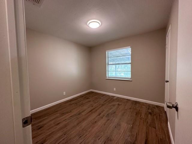 Building Photo - 921 S Valentine Dr
