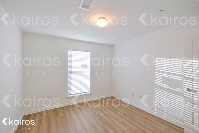 Building Photo - 11450 Camden Ct Cir