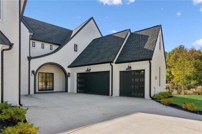 Building Photo - 115 Thome Dr