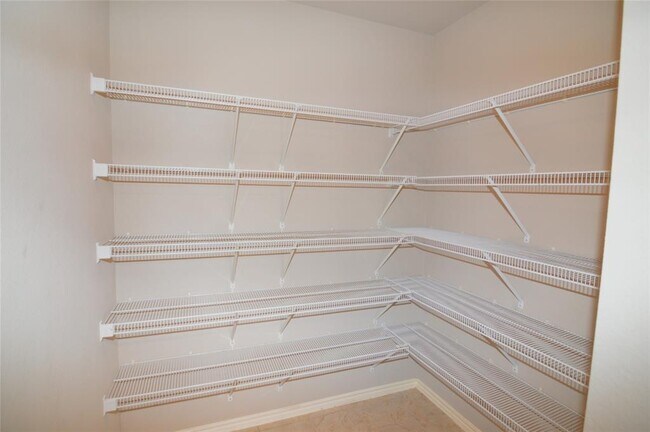 Building Photo - 2626 Pearson Way