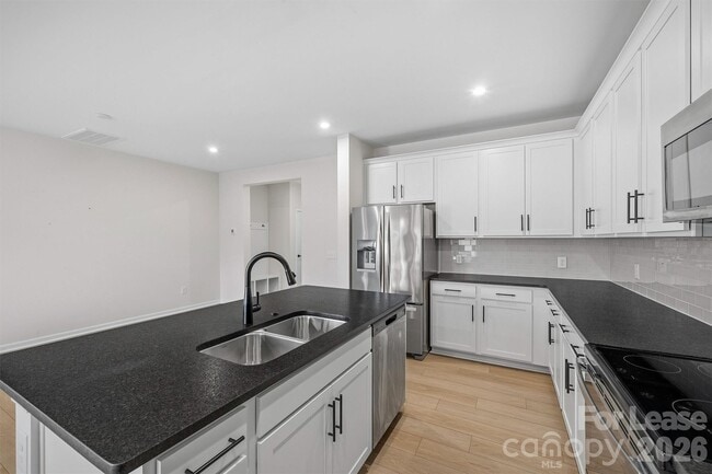 Building Photo - 217 Brks Spgs Dr