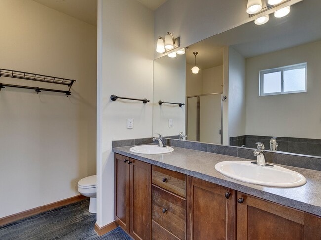 Building Photo - Spacious 3 Bedroom Plus Office with AC, Gas Fireplace and Fenced Backyard