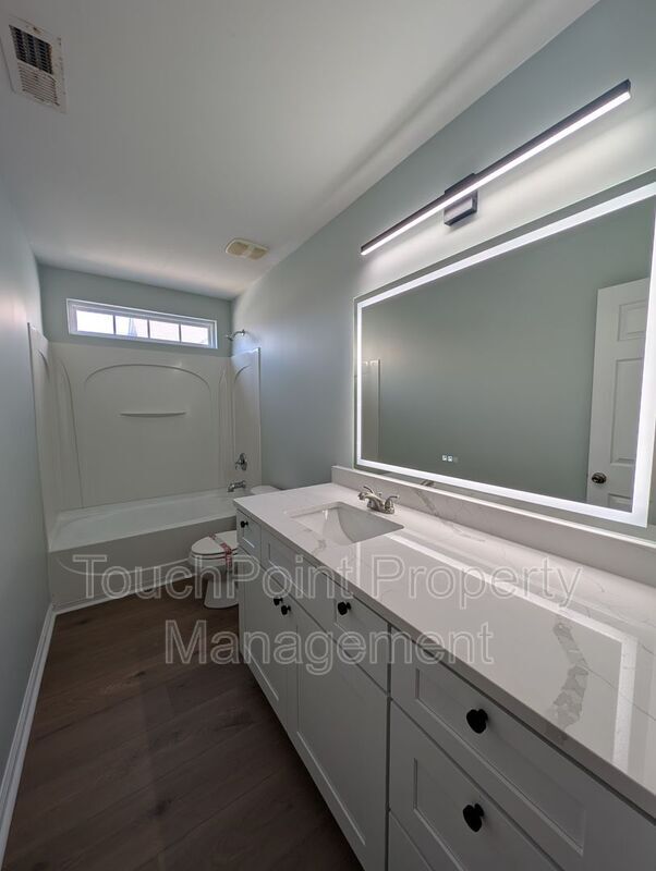 Building Photo - 11307 Breezehill Ln