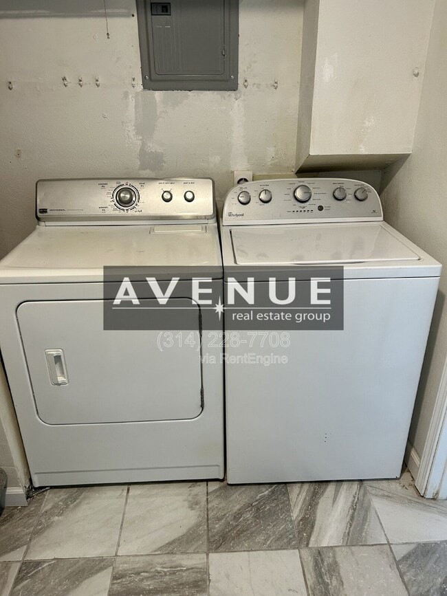 Building Photo - 444 Applestone Dr