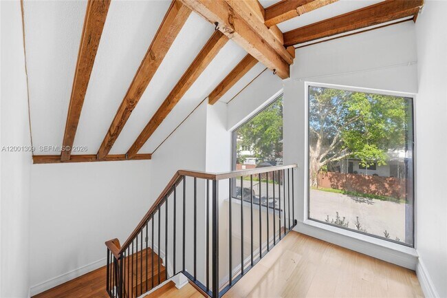 Building Photo - 6704 SW 114th Pl