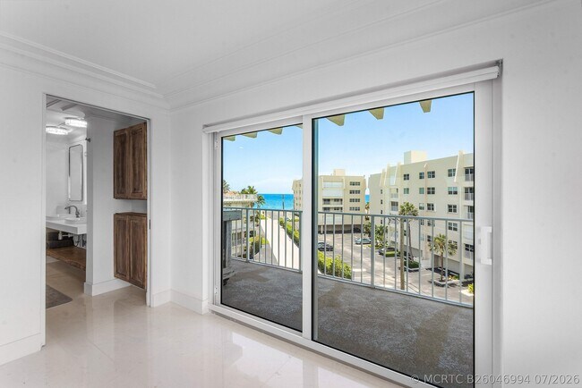 Building Photo - 3500 S Ocean Blvd