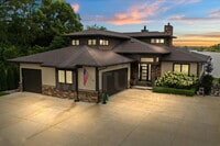 Building Photo - 8184 Woodland Shore Dr