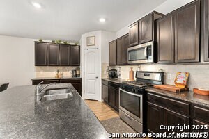 Building Photo - 6417 Hoffman Pln