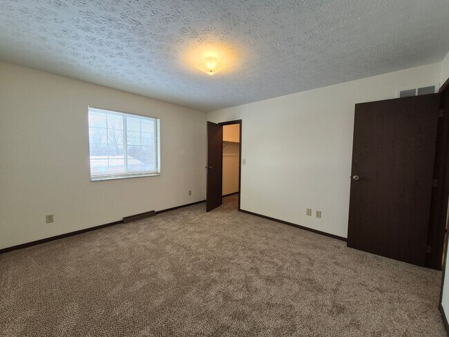 Building Photo - ScenicNW.2031