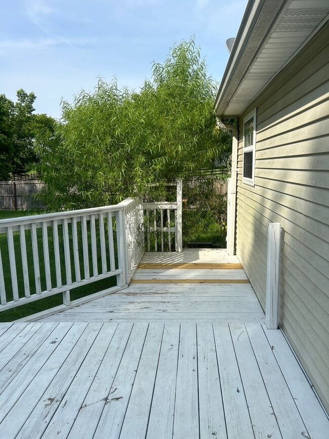 Building Photo - 3 bd 2 ba home on a cul de sac