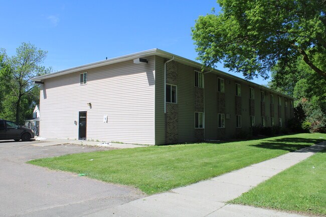 Building Photo - 720 8th Ave