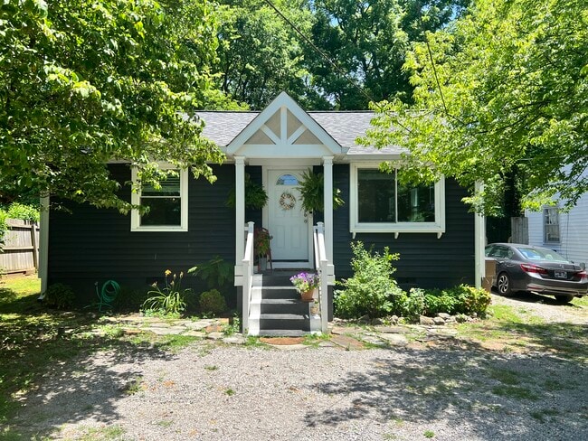 Building Photo - 230 54th Ave N