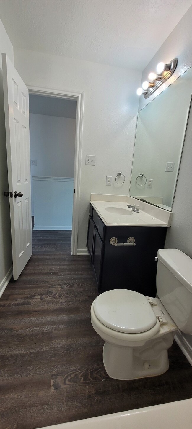 Building Photo - 1426 Ruthven St