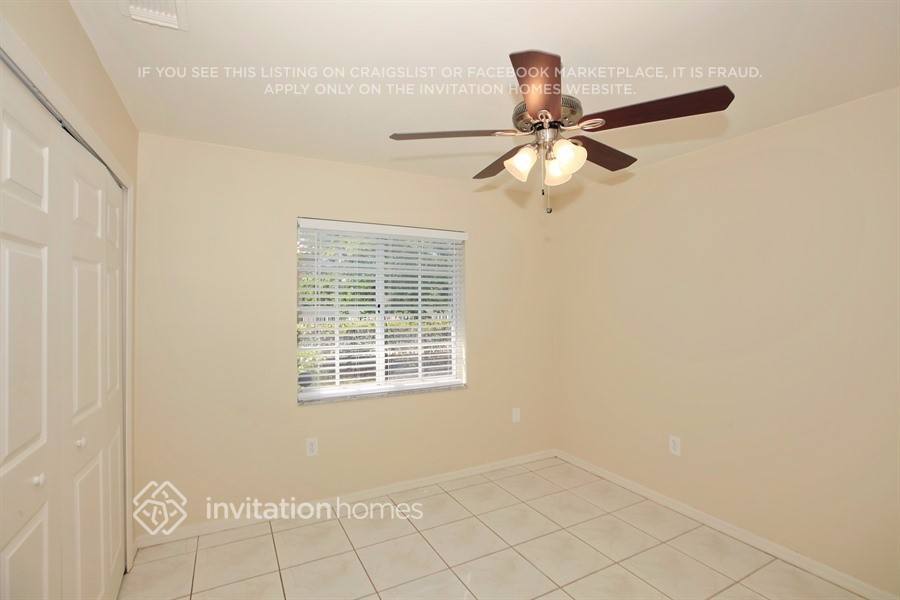 Building Photo - 504 SW 177th Ave