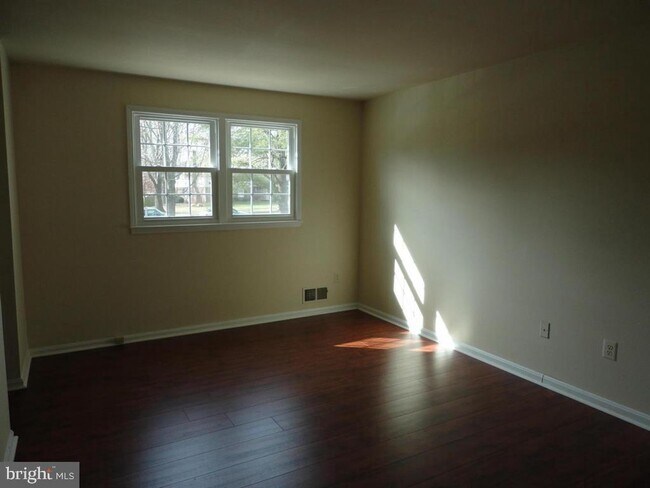 Building Photo - 9120 Conservation Way