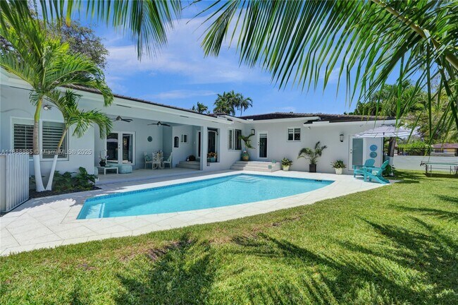 Building Photo - 4705 Granada Blvd