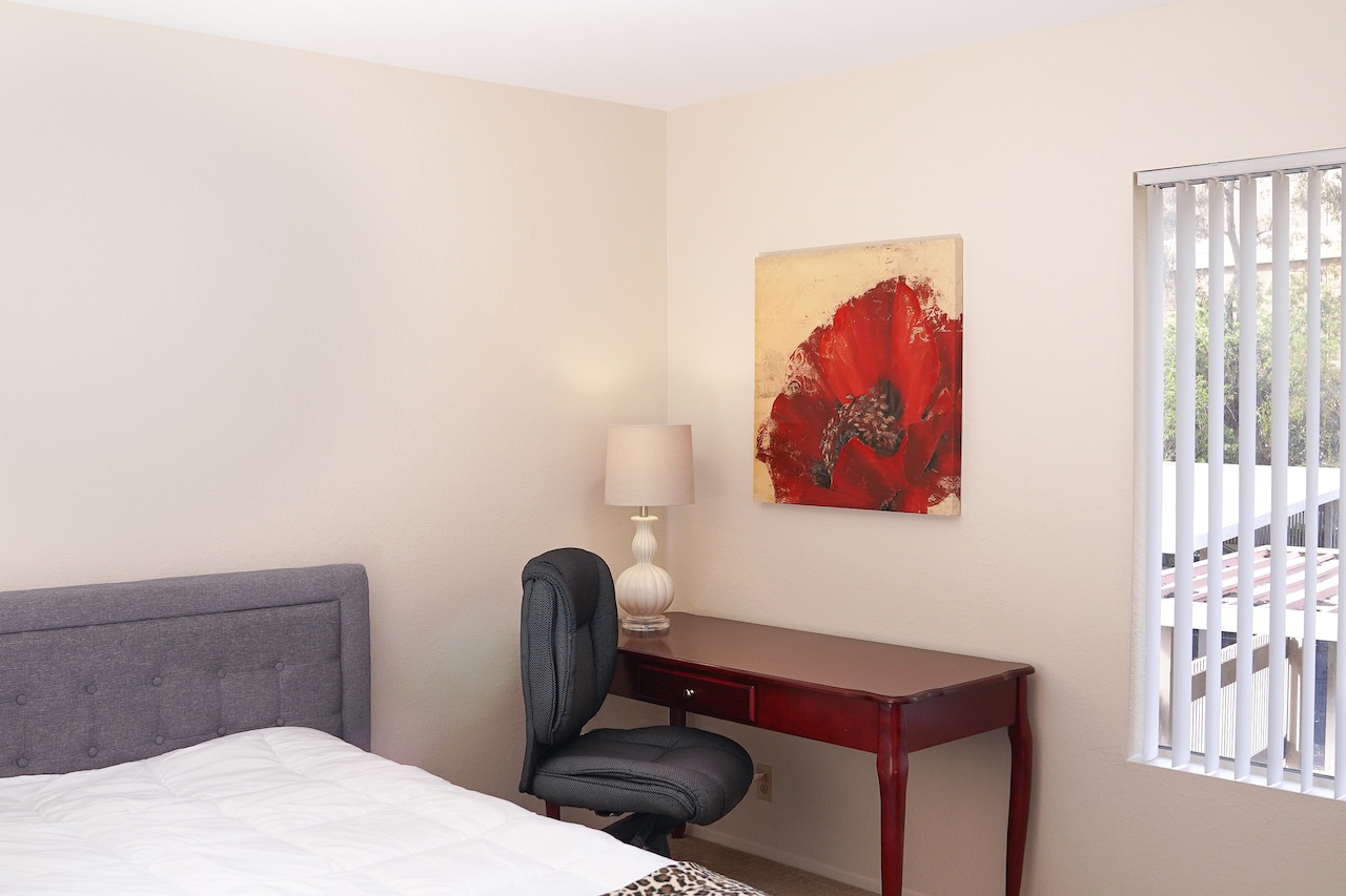 Building Photo - 4095 Rosenda Ct