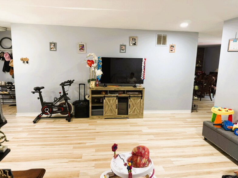 Building Photo - 8610 Contee Rd