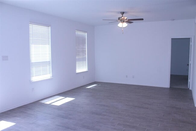 Building Photo - 9633 Caney Trails Rd