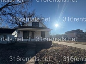 Building Photo - $950 - 2 bed 1 bath - Single Family Home