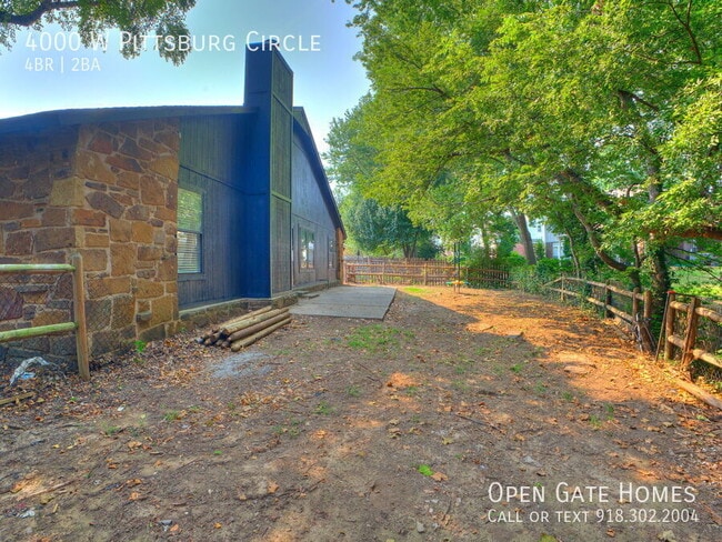 Building Photo - 4000 W Pittsburg Cir