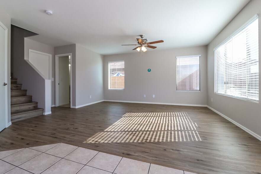 Building Photo - 17143 W Elizabeth Ave