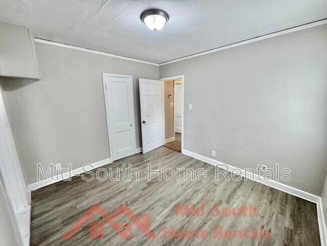 Building Photo - 3472 Hadley Rd