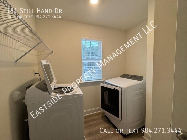 Building Photo - 161 Still Hand Dr