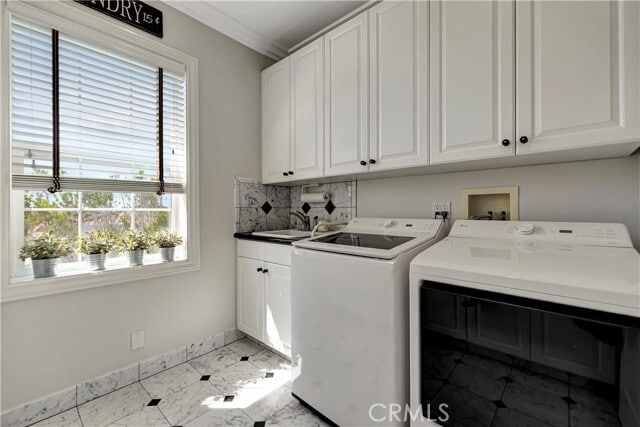 Building Photo - 19635 Larchmont Cir