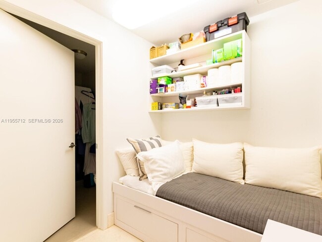 Building Photo - 360 Ocean Dr