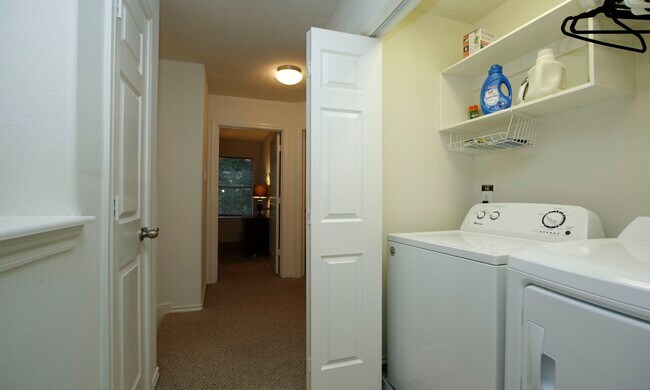 Building Photo - 191 N Burberry Park Cir