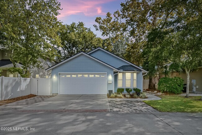 Building Photo - 128 Seminole Rd