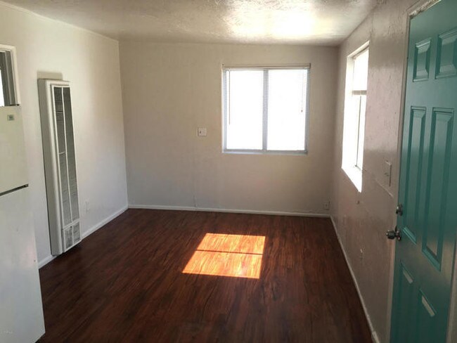 Building Photo - 6445 W. Maryland Avenue #7