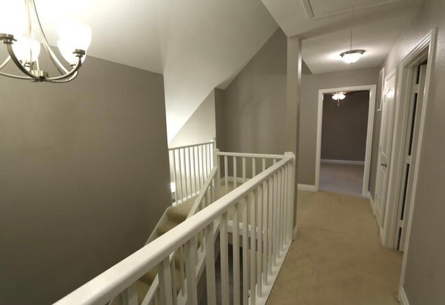 Building Photo - 2842 River Birch Dr