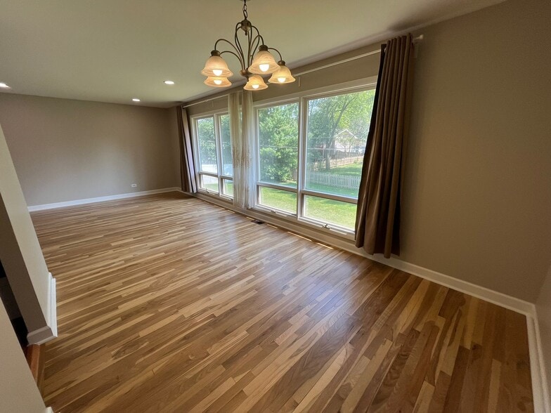 Living & Dining - 21W185 22nd St