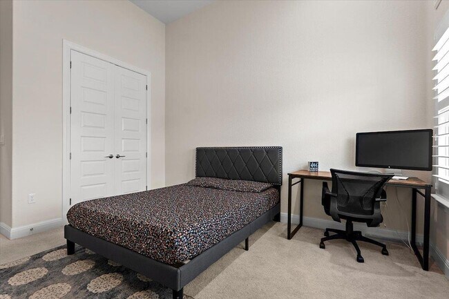 Building Photo - 9033 Rattlesnake Trail