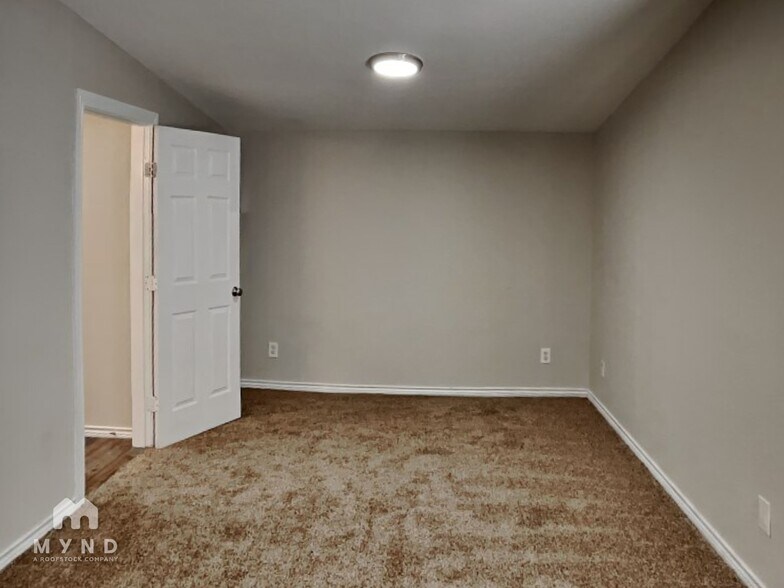 Building Photo - 1216 Franklin St