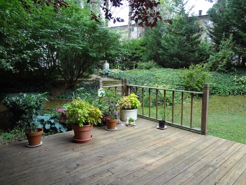 Building Photo - 2149 Kings Mill Ct