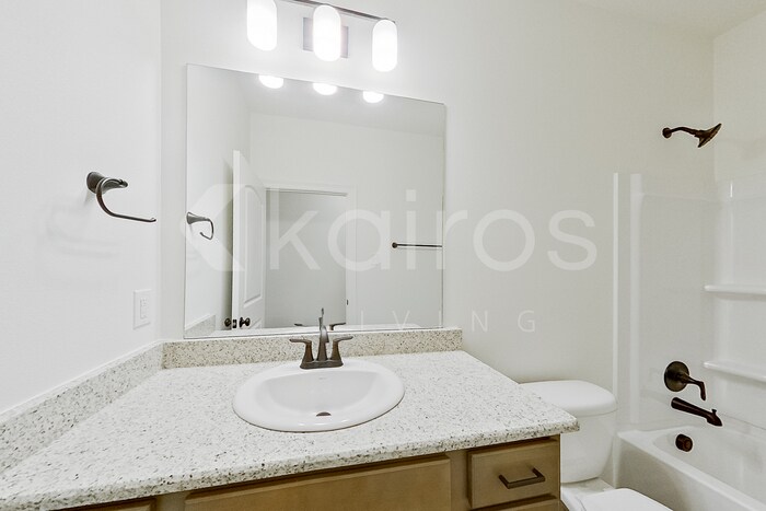 Building Photo - 105 Hendrix Rd