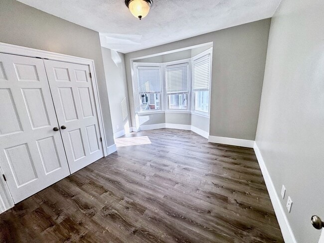 Building Photo - 61 Gates St