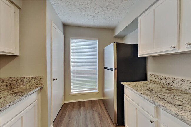 Building Photo - 7339 Boysenberry Ln