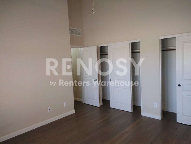 Building Photo - 1739 N Sinova