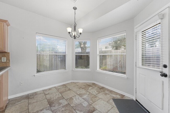 Building Photo - 17206 Stonebridge Trail