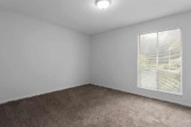 Building Photo - 432 W 89th St