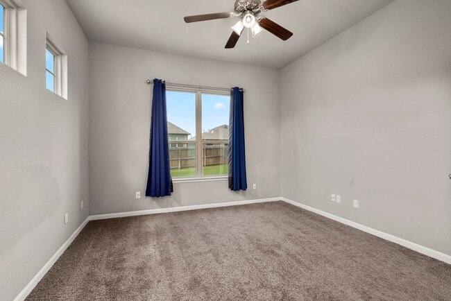 Building Photo - 2131 Naples Wy