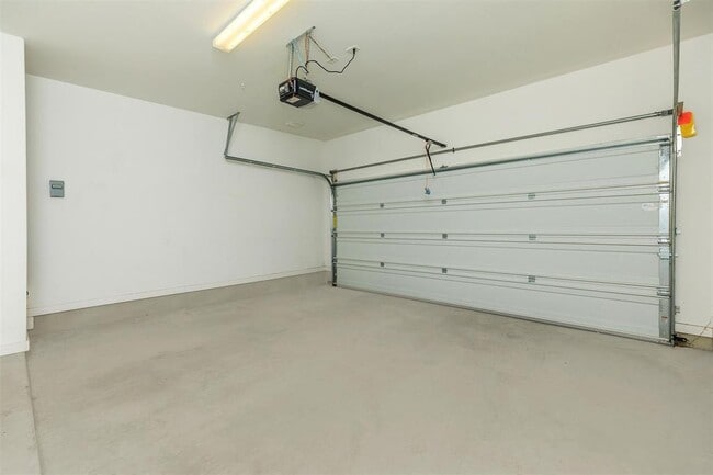 Building Photo - 428 Ozark Trl